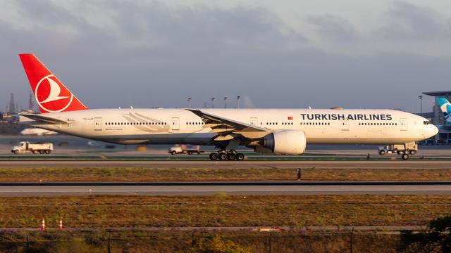 TC-LJJ::Turkish Airlines
